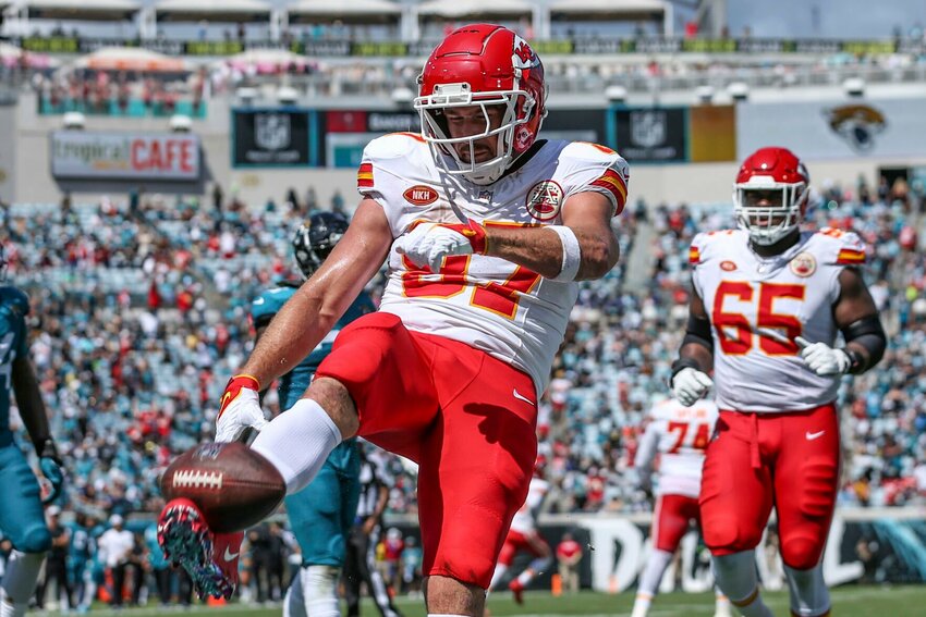 NFL roundup: Patrick Mahomes, Chiefs get past early mistakes to beat  Jaguars, avoid 0-2 start