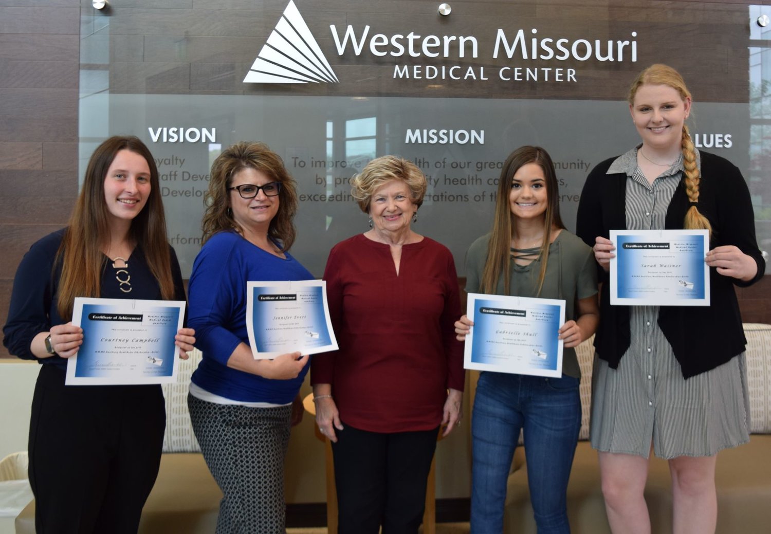 WMMC Auxiliary Awards $5,500 to Local Scholarship Winners