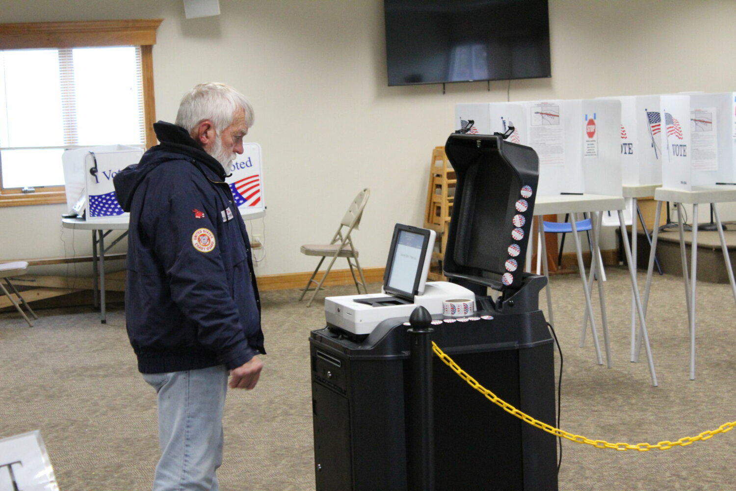 Photos: Voters hit the polls for 2024 Municipal Election | Star-Journal