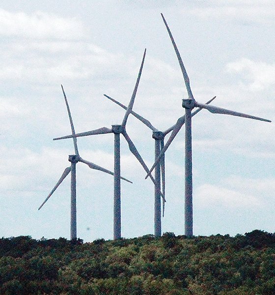 Minnesota Power will be   increasing its reliance on wind energy, like its turbines at Taconite Ridge, based on a new energy plan approved by the Public Utilities Commission last week.