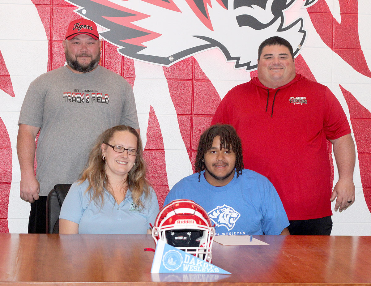 Malone to play football at Dakota Wesleyan