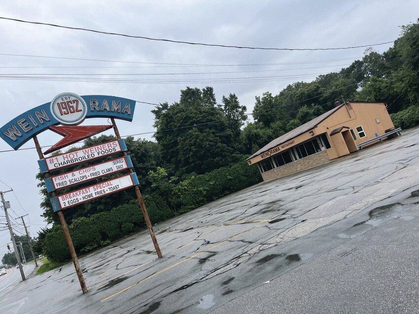 Wein-O-Rama, located at 1009 Oaklawn Ave., Cranston, closed after 62 years in August. But it will soon be reopened under new ownership. (Beacon Media photo)