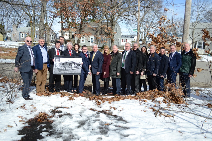 BID RED GROUNDBREAKING: (l-r) - Peter Hynes, Chief Executive, County Mayo; Michael Holmes, Councillor, County Mayo; Francis Egan, Construction Manager, Big Red Barn, County Mayo; Richard Pinto, Manager, Ireland West International Trade Centre, Providence, RI; Noel O&rsquo;Loughlin, Quantity Surveyor, Big Red Barn, County Mayo; Louise Ward, Head of Local Enterprise Office (LEO), County Roscommon; Donal Byrne, CEO, Big Red Barn, County Mayo; Scott Avedisian, Mayor, Warwick; Caroline Dunlea, CEO, Core Optimisation, County Clare; Seamus Kilgannon, Mayor, County Sligo; Richard Finn, Mayor, County Mayo; Cairan Hayes, Chief Executive, County Sligo; Tanya Dawson, CEO, Culture &amp; Heritage Tours Ireland, County Sligo; Gerry Coyle, Councillor, County Mayo; John Magee, Head of Local Enterprise Office (LEO), County Mayo; Brian Hopkins, CEO, ezewarm, County Mayo; John Reilly, Head of Local Enterprise Office (LEO), County Sligo.