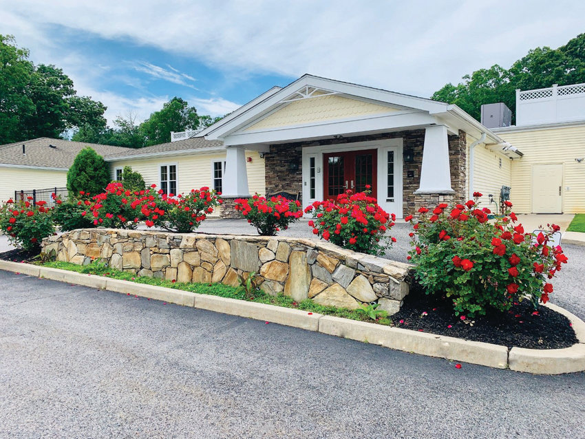 Briarcliffe Gardens Memory Care Assisted Living Residence on Old Pocasset Road in Johnston provides compassionate care and research-backed services to those with Alzheimer&rsquo;s Disease, dementia and other memory-loss conditions.