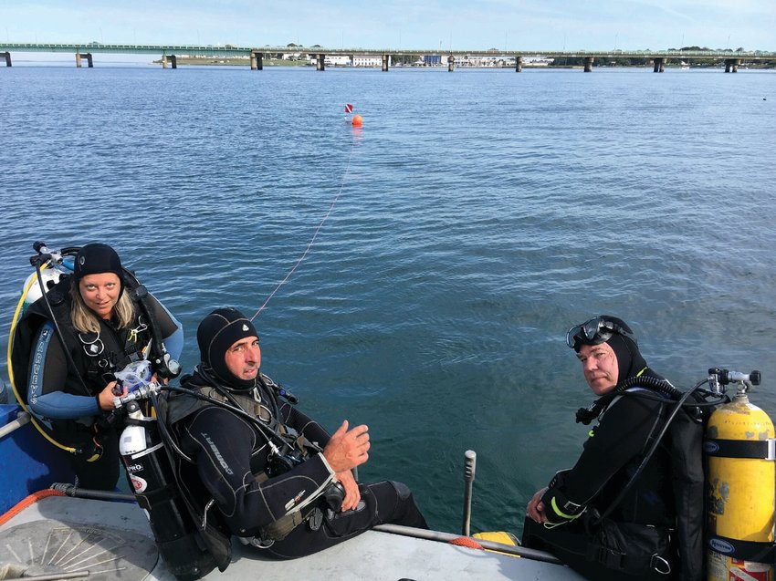 RIMAP Divers preparing to dive in Newport Harbor.