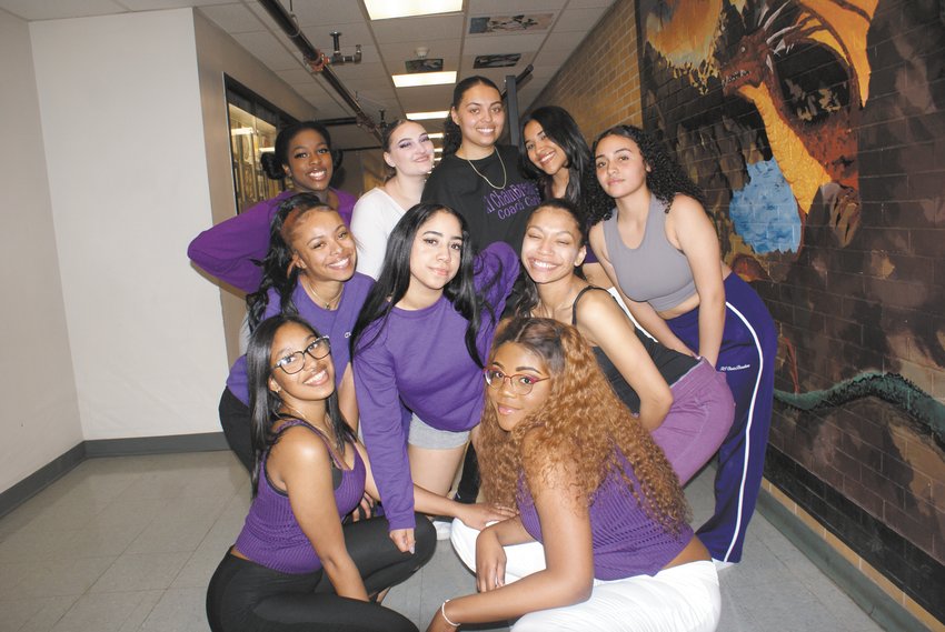 PRE-SHOW: Coach Christa Thomas poses with the entire ensemble just before taking the stage. (Photos by Steve Popiel)