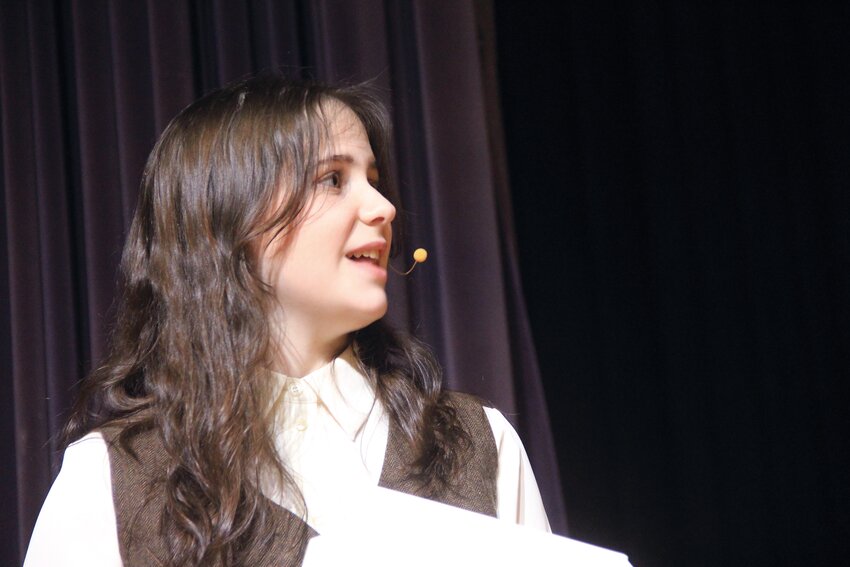 Caroline Polo as Detective Casey Neptune