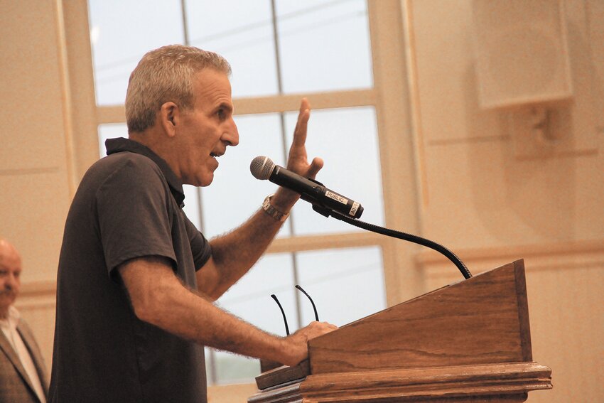 New England Lemonade owner and operator Robert Lombardi expresses his frustration with the award of an exclusive food truck contract.   Beacon Media photo by John Howell