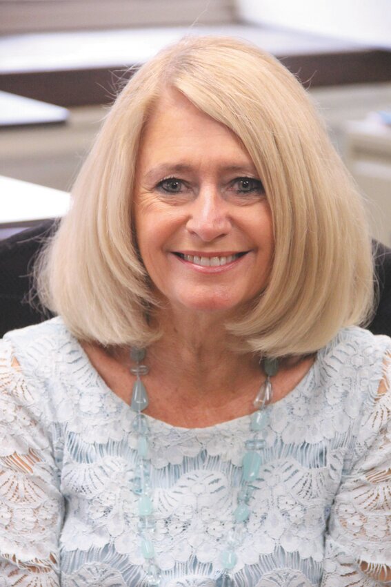 Lynn Dambruch