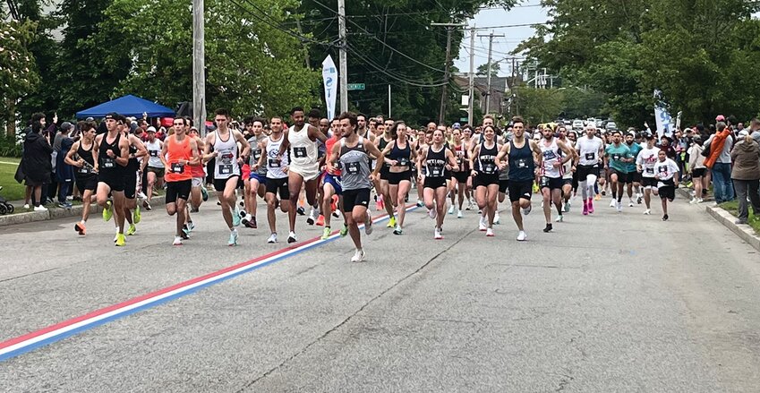 2,000 local runners made the trip to compete in the Gaspee Days 5k foot race last Saturday morning.