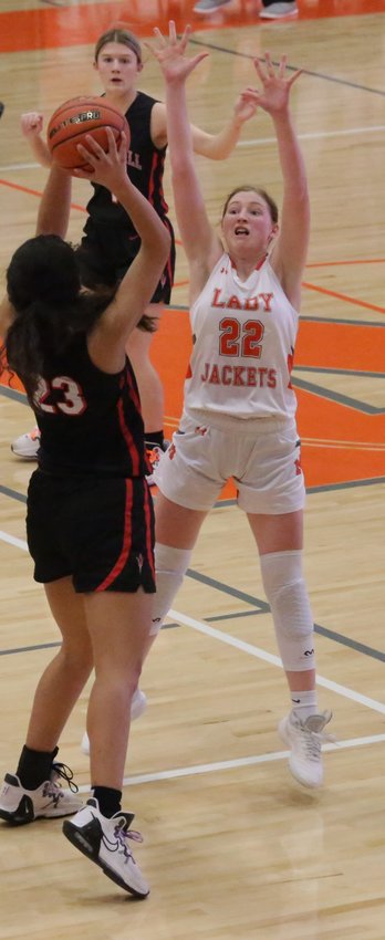 Mineola junior Macy Fischer had a strong game against Chapel Hill.