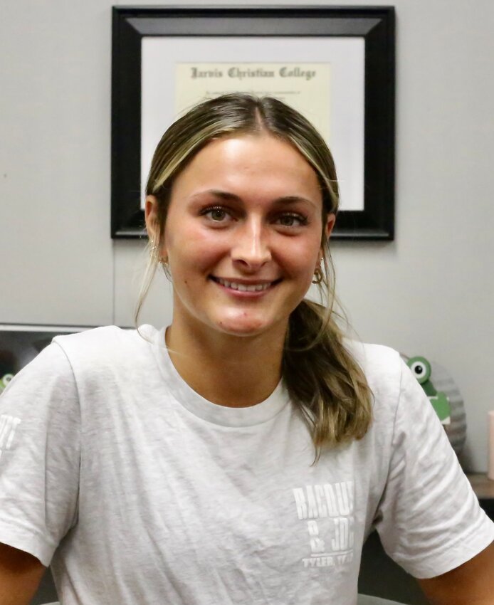 TIERANY NEIGHBORS  Holds state pole vault record
